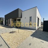 Domnesti  Casa pe parter 4 camere